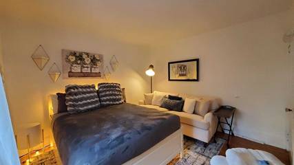 Vacation House for 14 Guests in Stamford, Connecticut, Picture 1