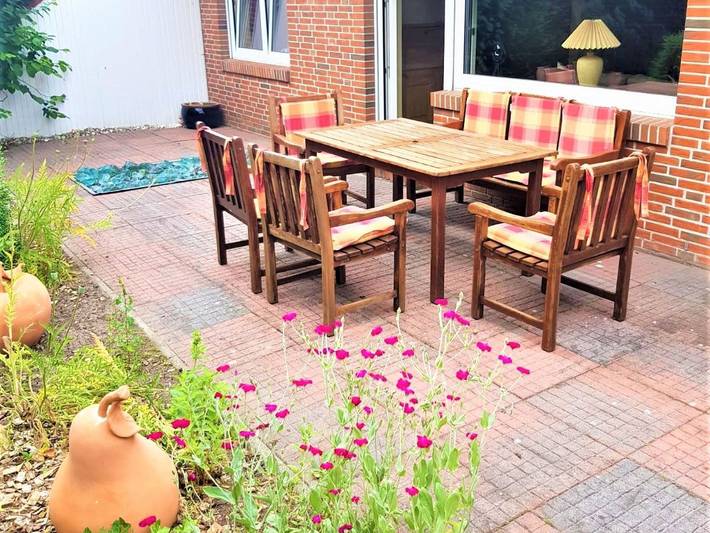 Ferienhaus für 7 Personen, mit Seeblick und Terrasse sowie Sauna und Garten, kinderfreundlich in Leer und Umgebung - 3