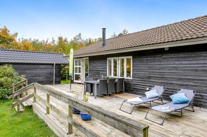 Feriehus for 8 personer, med terrasse - 1