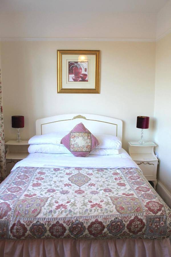The Dial House Guest House in Oxford, Oxfordshire