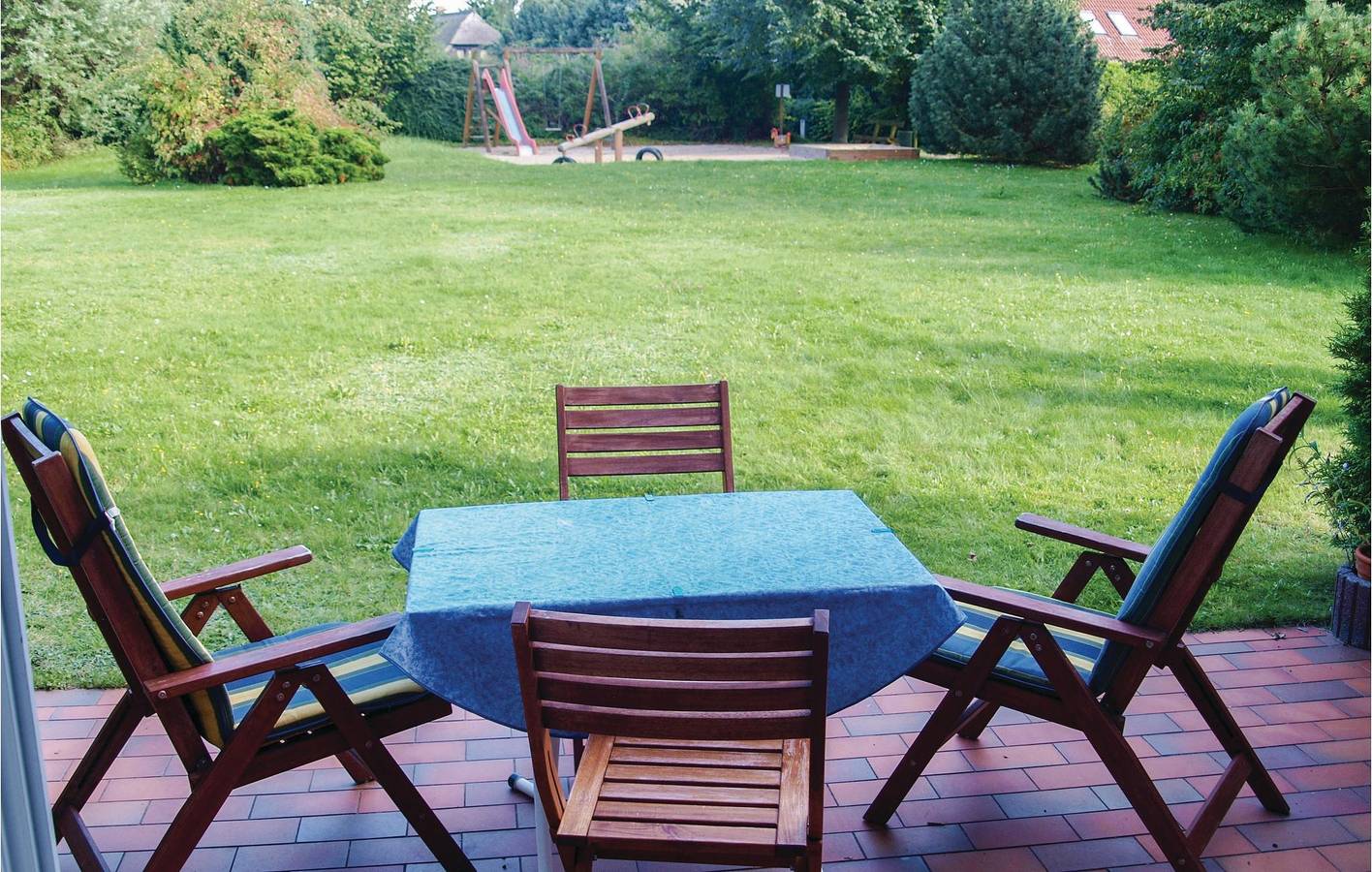 Apartamento vacacional entero, Apartamento junto a la playa con aparcamiento, terraza e Internet in Zempin, Usedomer Norden