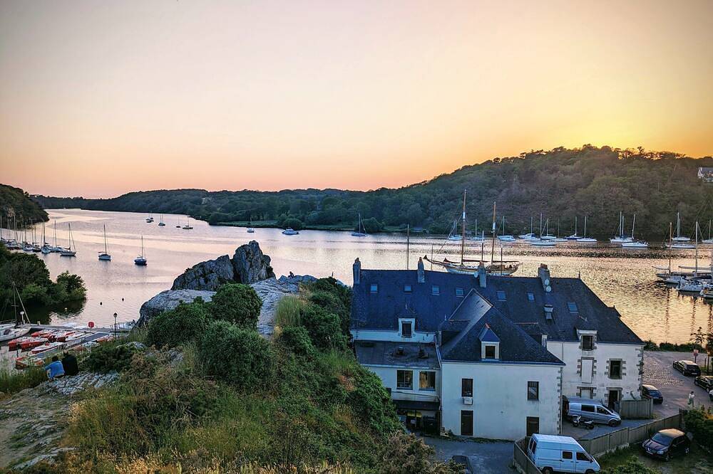 Apartamento entero, Charmant Appartement Avec Jardin à La Roche-bernard in Región de Vannes