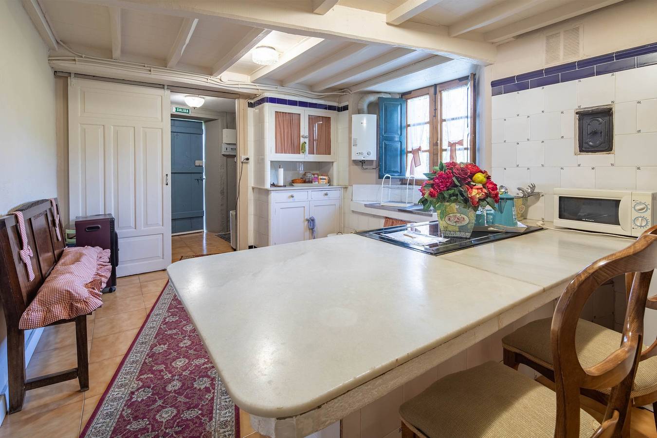 Country House 'Casa La Calleja' with Shared Terrace, Shared Garden and Wi-Fi in Arzúa, La Coruña Province