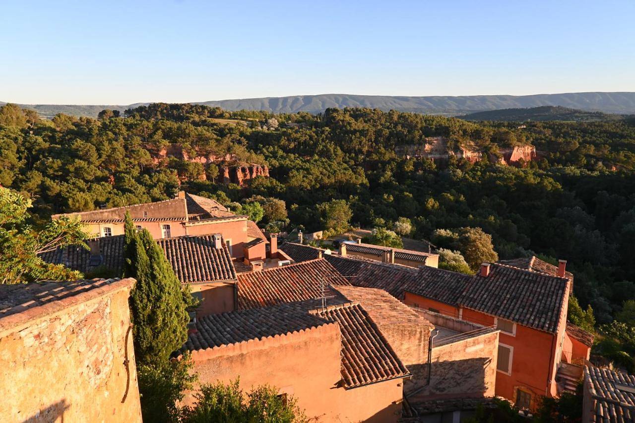 Three-Bedroom House in Roussillon, Parc naturel régional du Luberon