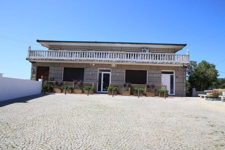 Ferienwohnung für 4 Personen, mit Terrasse und Garten sowie Ausblick in Tui
