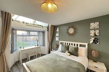 Apartment for 3 People in Solihull, Birmingham Area, Photo 4