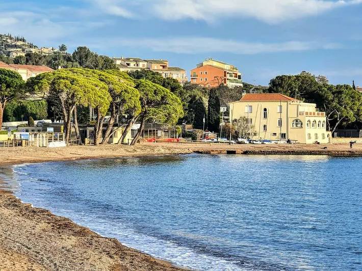 Villa pour 8 personnes, avec jardin à Saint-Raphaël - 2