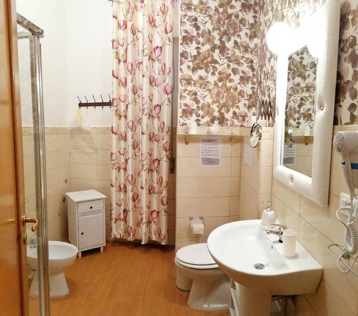 Chambre d’hôte pour 2 personnes, avec vue et balcon, animaux acceptés à Foggia - 2