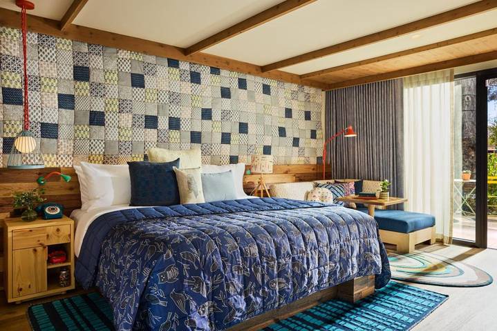 Hotel para 4 personas, con jardín además de jacuzzi y piscina - 1