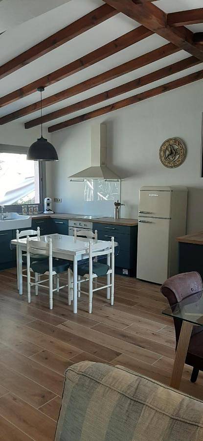 Gîte pour 4 personnes, avec Terrasse et Vue dans Office De Tourisme De Calvi