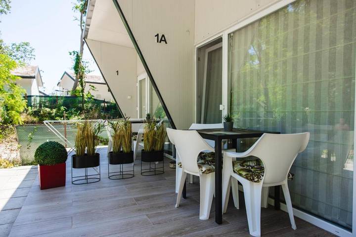 Camping pour 3 personnes, avec jardin et vue, animaux acceptés