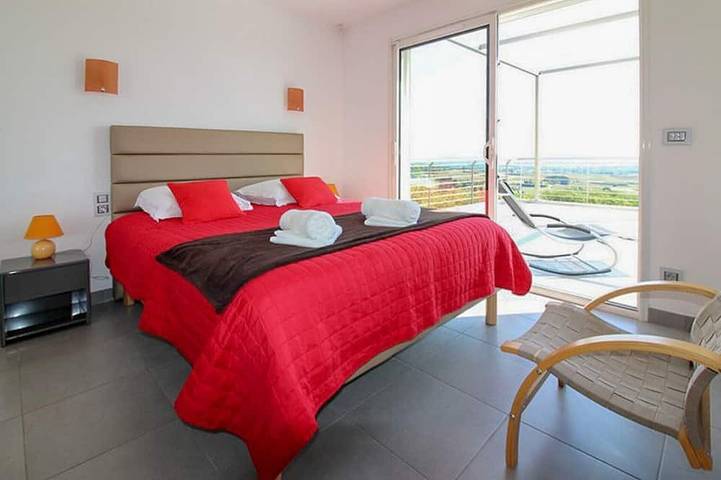 Location de vacances pour 12 personnes, avec jacuzzi et jardin à Rochefort-du-Gard - 3