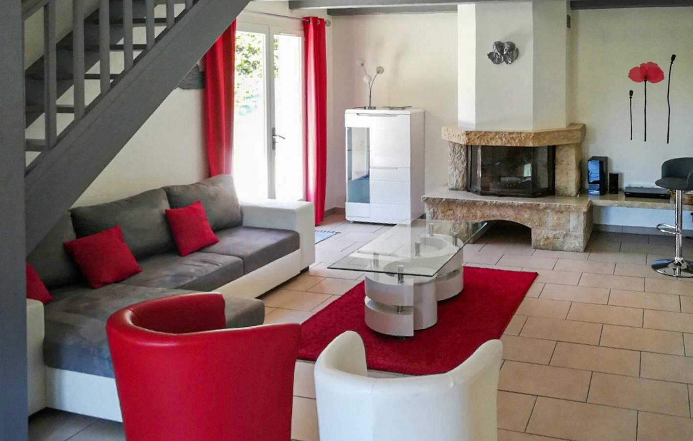La Gaude Apartment: Pool, Terrasse, WLAN, Parkplatz, in der Nähe des Stadtzentrums in La Gaude, Cannes und Umgebung
