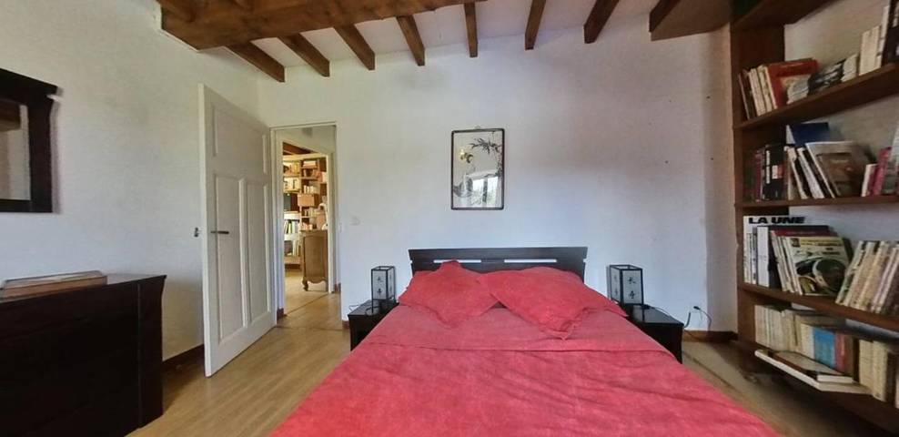 Gîte pour 2 personnes, avec vue ainsi que jardin et piscine à Montregard - 4