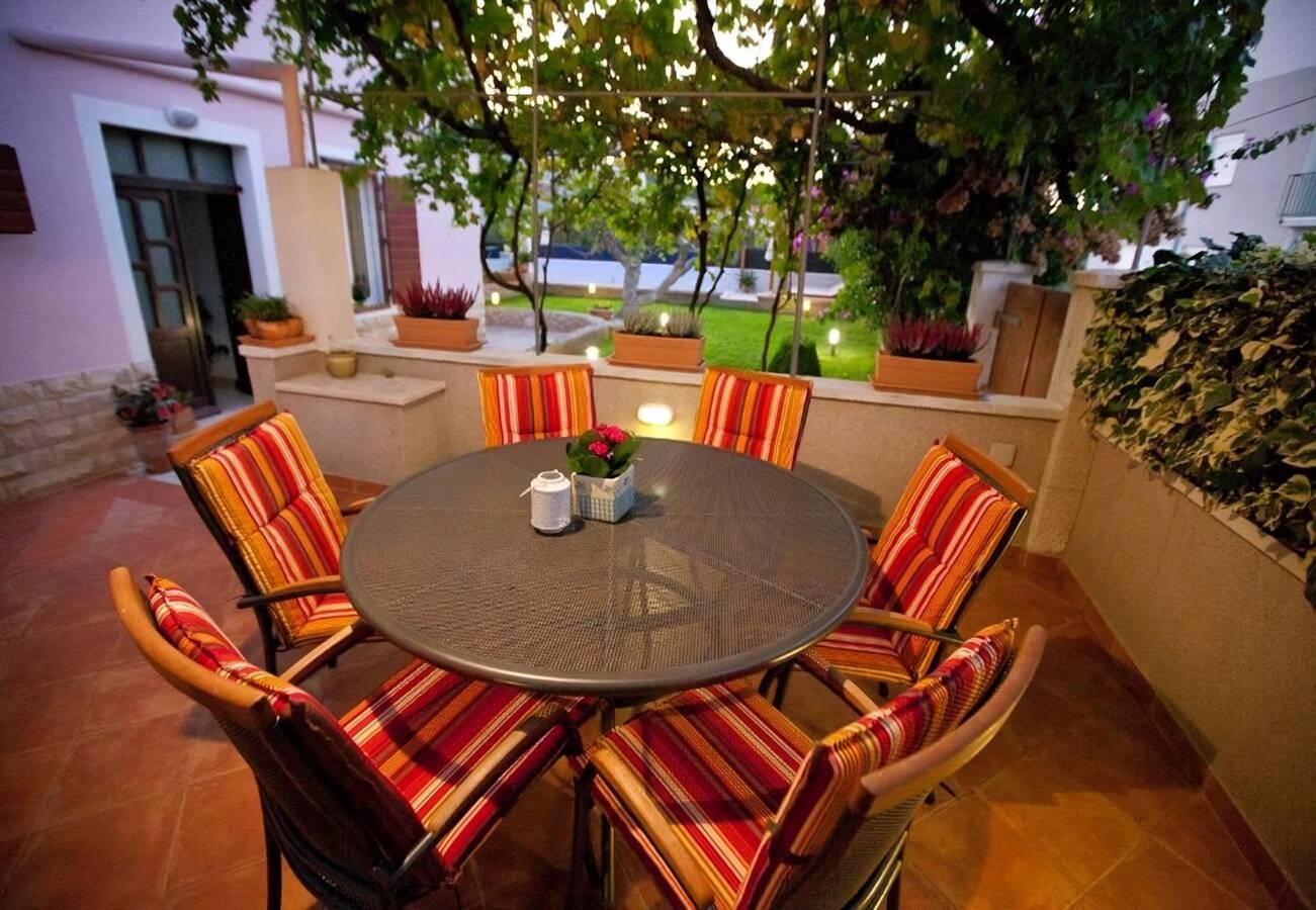 Apartamento entero, Apartments Sora in Preko, Isla de Ugljan