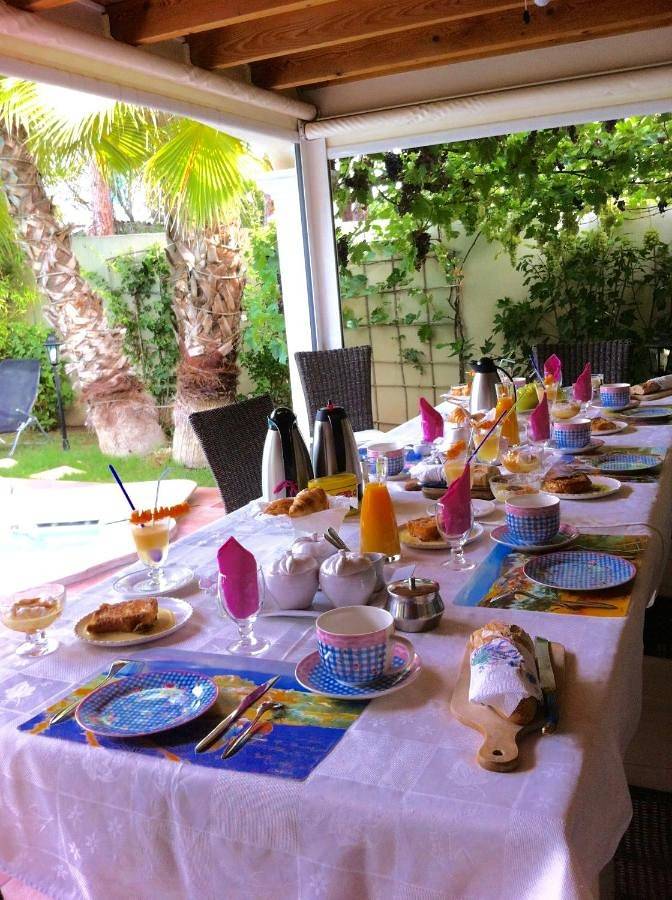 Chambre d’hôte pour 2 personnes, avec piscine ainsi que jardin et vue, animaux acceptés à Agde - 3