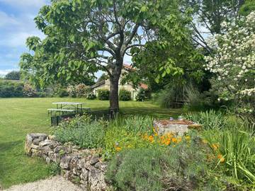 Gîte pour 12 personnes, avec jardin à Saint-Ciers-sur-Gironde