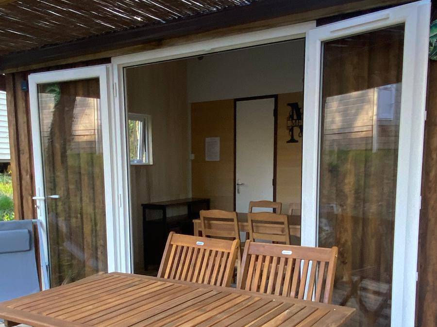 Camping les Pialades - Mobilheim 4 personen - Cabane 21m² / 2 Zimmer (ohne Sanitäranlagen) in Nabirat, Périgord Noir