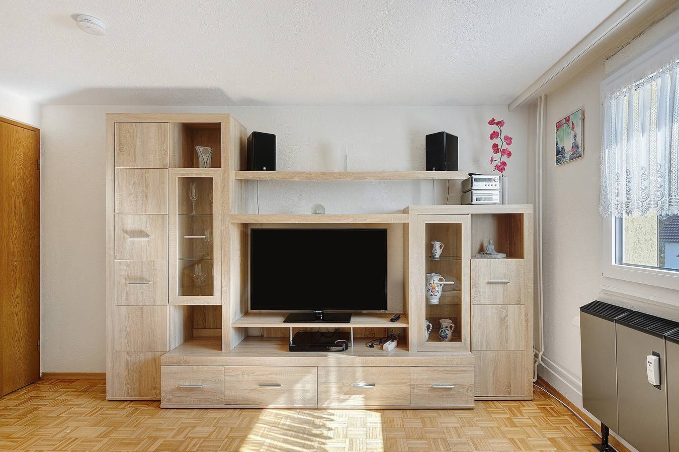 Ganze Wohnung, Ferienwohnung 'Honacker' mit Privatterrasse, Gemeinschaftsgarten und Wi-Fi in Steißlingen, Landkreis Konstanz