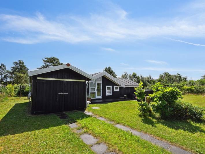 Ferienhaus für 8 Personen, mit Terrasse in Bratten