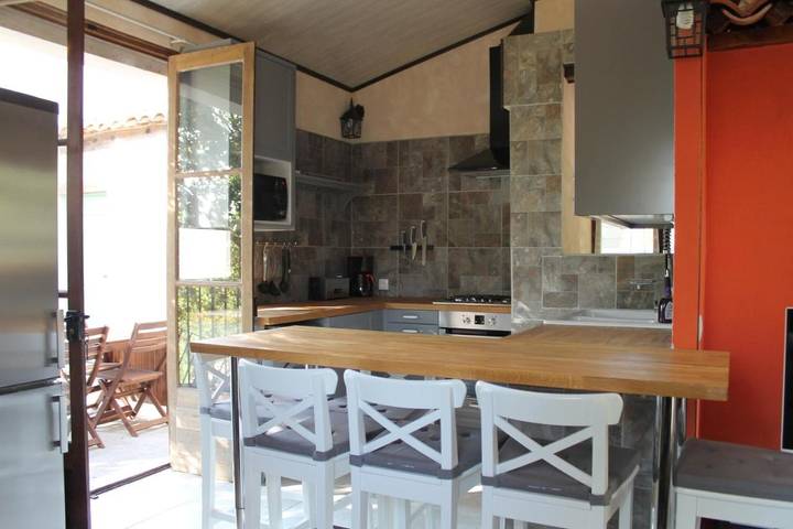 Location de vacances pour 6 personnes, avec jardin et piscine à Besse-sur-Issole - 3