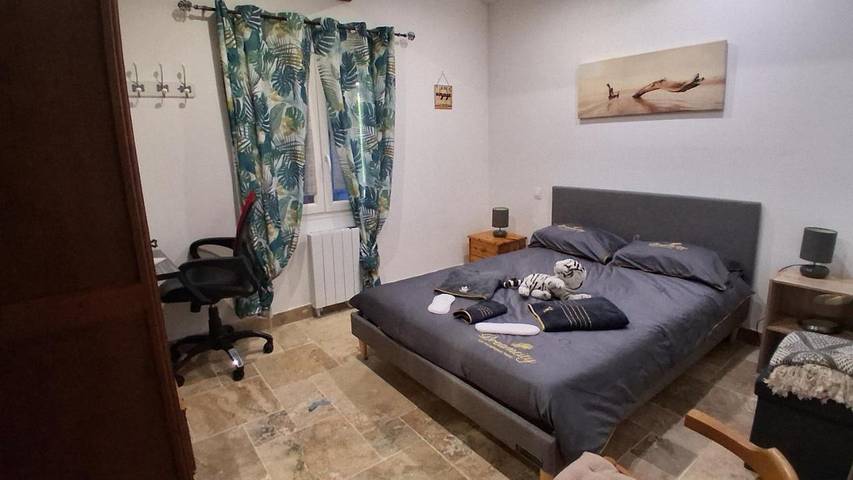 Gîte pour 4 personnes, avec piscine et jardin à Saignon - 4