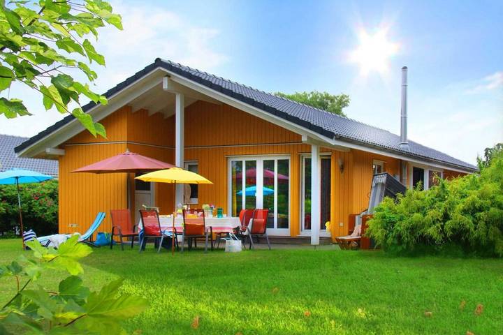 Ferienhaus für 8 Personen, mit Whirlpool und Terrasse sowie Garten und Sauna in Steinbergkirche - 2