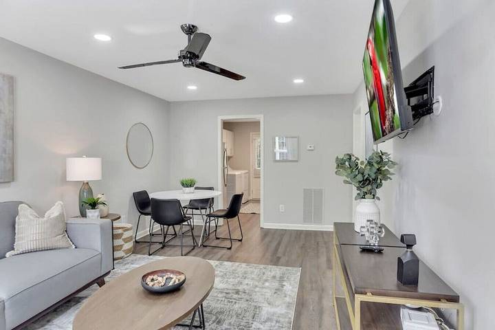 Villa for 4 people, with balcony and yard, with pets in Georgia