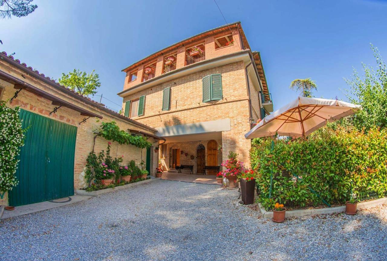I Due Cipressi in Torrenieri, Montalcino