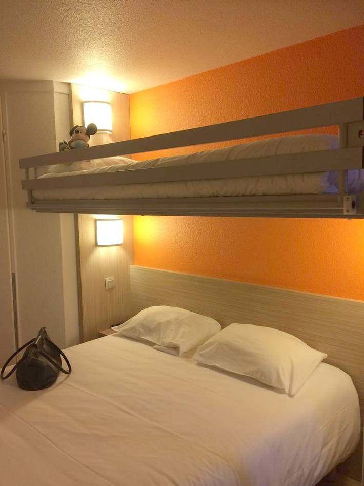 Hôtel pour 3 personnes, avec terrasse, animaux acceptés à Chambray-lès-Tours - 3