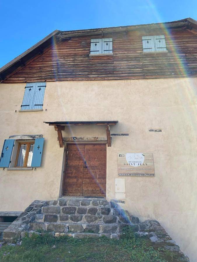 Gîte pour 4 personnes, avec vue à Saint-Dalmas-le-Selvage