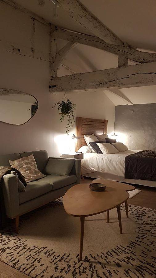 Chambre d’hôte pour 5 personnes, avec jardin ainsi que vue et piscine en Vendée - 3