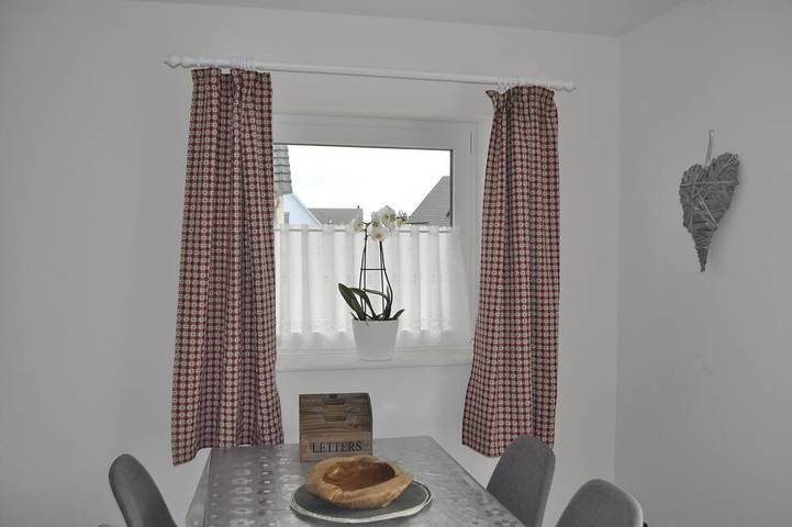 Romantisches ruhig gelegenes Chalet mit wunderschönem Garten in Algolsheim, Colmar und Umgebung