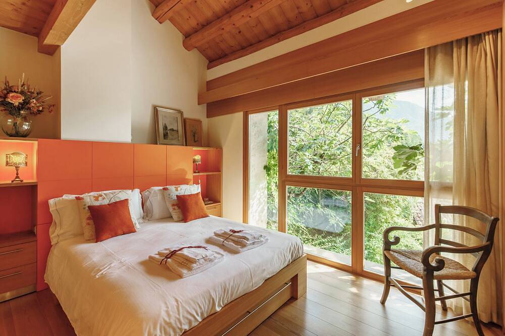 Telva Alta, country house with tennis in the Dolomites in Feltre, Cimonega Group