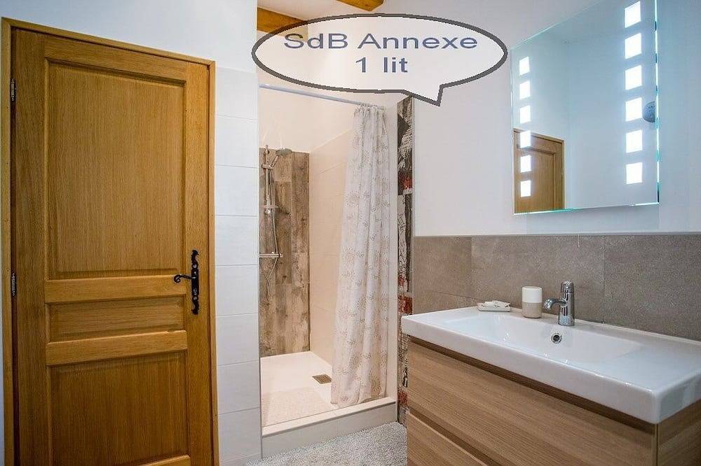 Bastidon Domaine L'helion 4 Personnes_piscine 12mx6m au sel in Taradeau, Draguignan Region