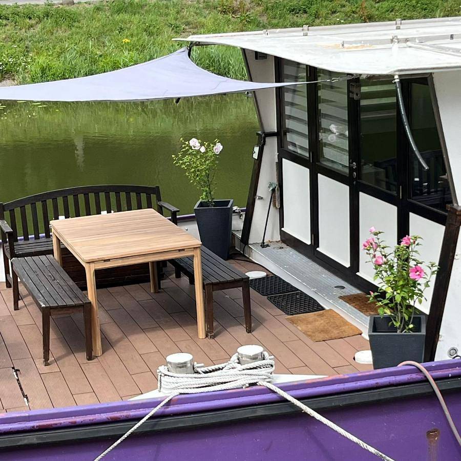 Nuit insolite à bord d'une péniche, 6 personnes in Bergues, Région de Dunkerque