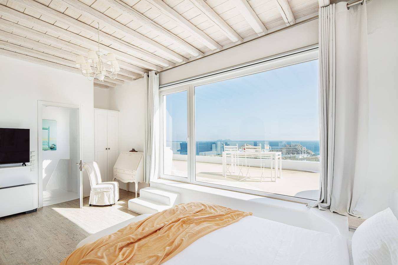 Alegria Mykonos 7 Suites: Lusso e Privacy per Gruppi Numerosi in Kalafati, Mykonos