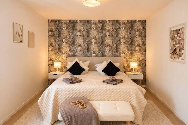 Ganze Wohnung, Paderborn Oase mit Kamin, Parkplatz & Balkon, Stilvolles Zuhause, 24/7 Check in in Paderborn, Kreis Paderborn