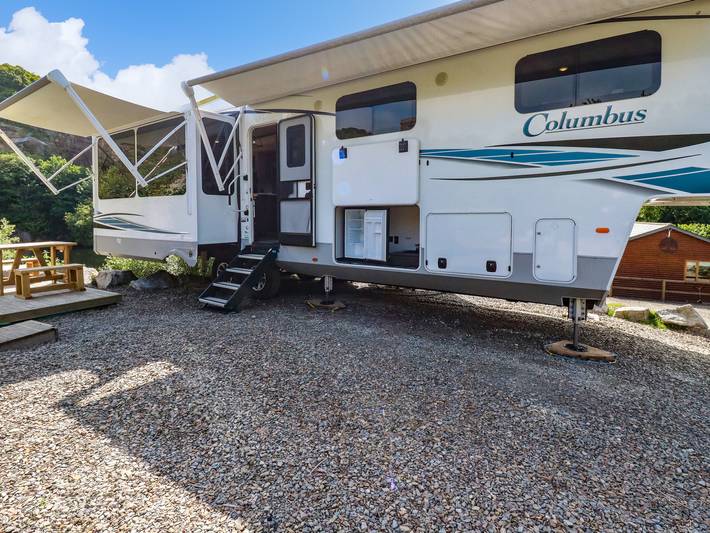 Caravane pour 4 personnes, animaux acceptés à Cornouailles - 2