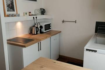 Gîte pour 2 personnes, avec jardin et terrasse dans Cornier