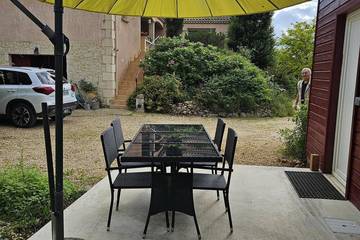 Gîte pour 2 personnes, animaux acceptés à Vergt