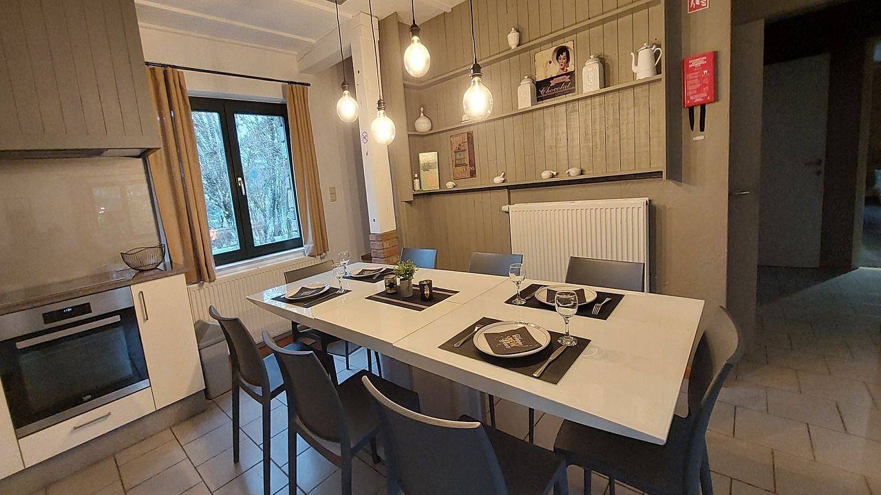 Maison de vacances pour 8 personnes avec jacuzzi in La Reid, Theux