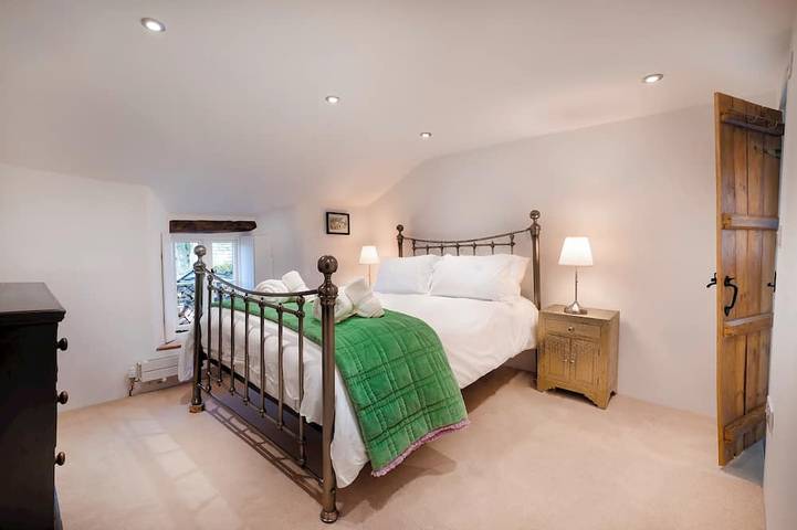 Bridge End Cottage, Elterwater in Elterwater, Lake District