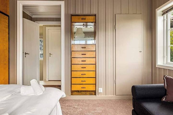 Ferienhaus für 9 Personen, mit Balkon und Whirlpool sowie Garten in Bergen - 4