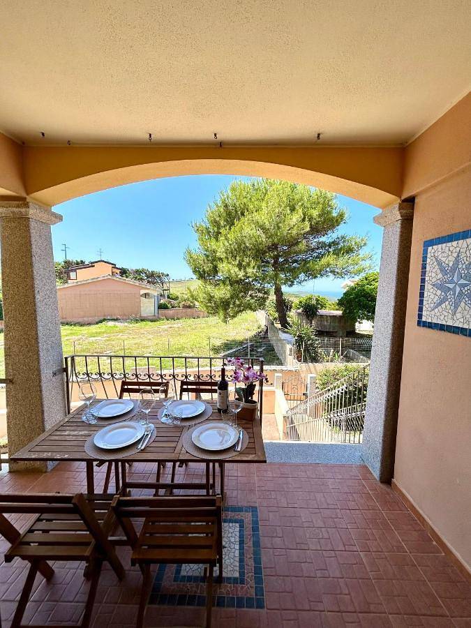 Location de vacances pour 5 personnes, avec vue et jardin dans Palmadula