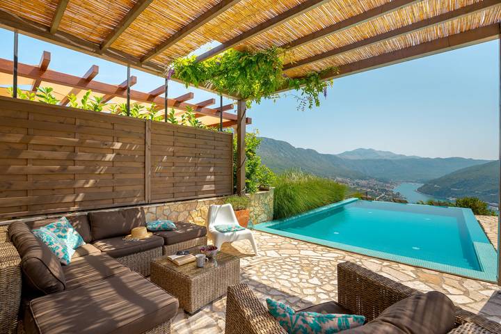 Ferienhaus für 10 Personen, mit Terrasse und Garten sowie Pool in Grad Dubrovnik