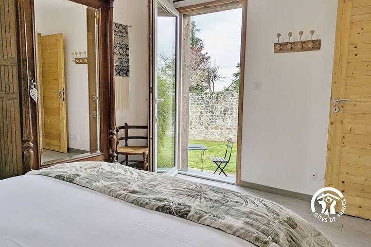 Gîte pour 6 personnes, avec jardin à Sainte-Suzanne - 3