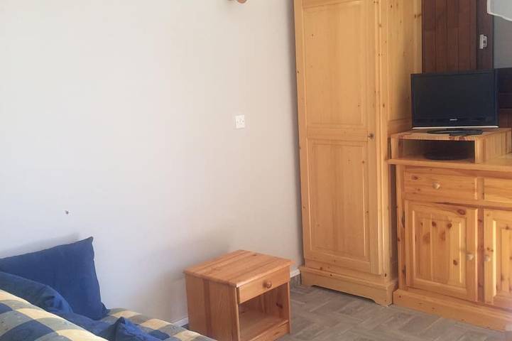 Appartement entier, Studio cabine 33m² pieds des pistes, Animaux admis, Balcon sud in Corrençon-en-Vercors, Parc naturel régional du Vercors