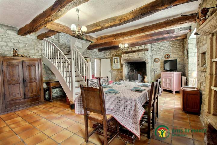 Gîte pour 5 personnes, avec jardin à Crach - 4