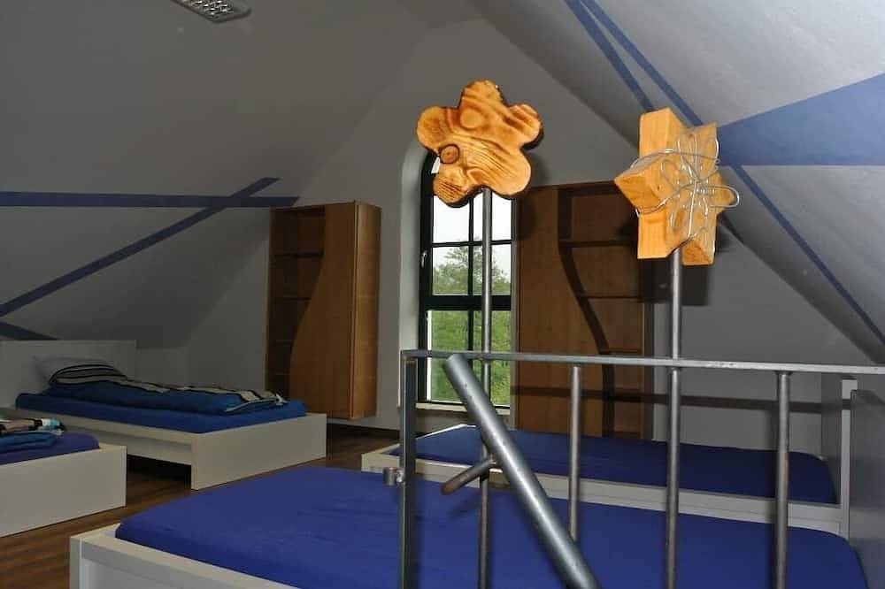 Ganze Wohnung, Ferienwohnung \"Sternenhimmel\" mit Balkon in Schwarzach b.Nabburg, Naturpark Oberpfälzer Wald